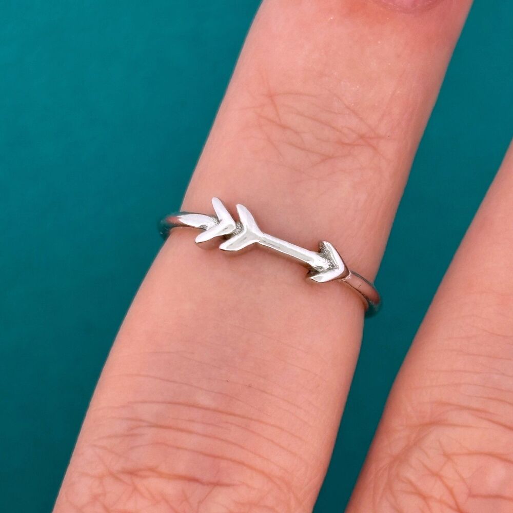 Arrow Sterling Silver Ring Size 4